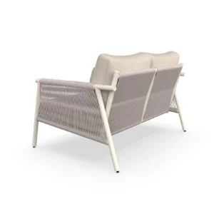 Standard4-two-seater-at-bay