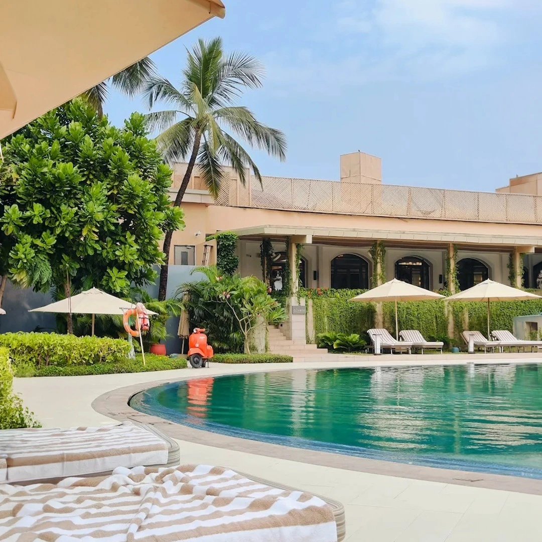 pool view